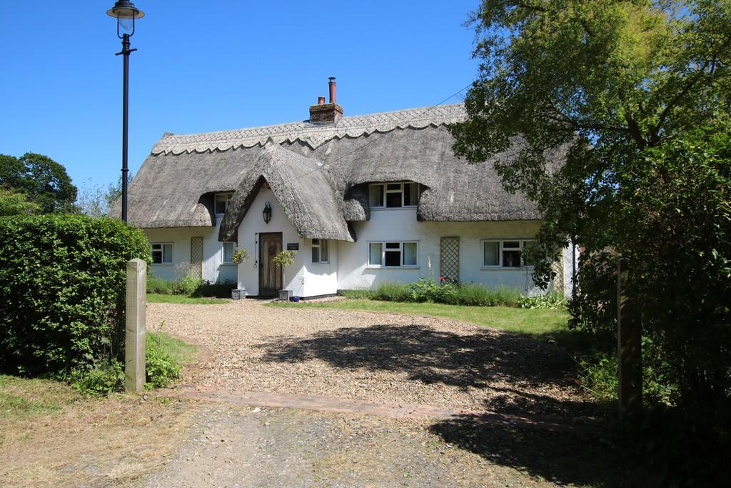 Bambers Green, Stortford 4 bed detached house for sale £739,950