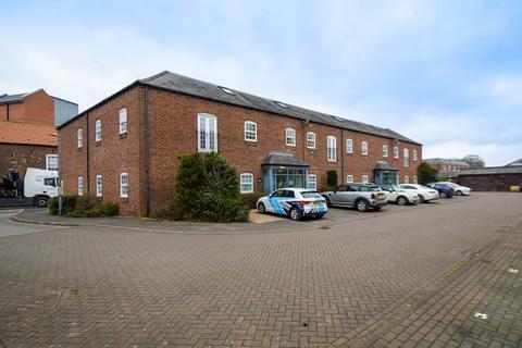 2 bedroom flat to rent, Flemingate House, Flemingate Court, Flemingate, Beverley, East Yorkshire, HU17