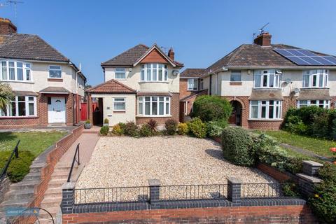 3 bedroom detached house for sale - PRIORSWOOD ROAD