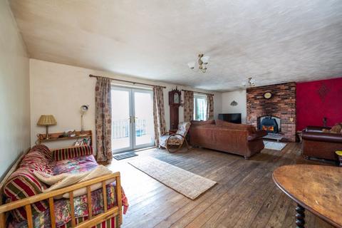 4 bedroom bungalow for sale - Brackenside Stables, Kirkby Lane,  Kirkby on Bain, Woodhall Spa