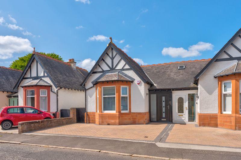 9 Saunterne Road, Prestwick KA9 2JQ 2 bed semidetached bungalow £220,000