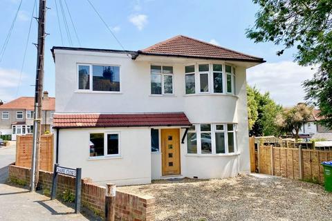 4 bedroom detached house for sale, Chapel Hill, Crayford