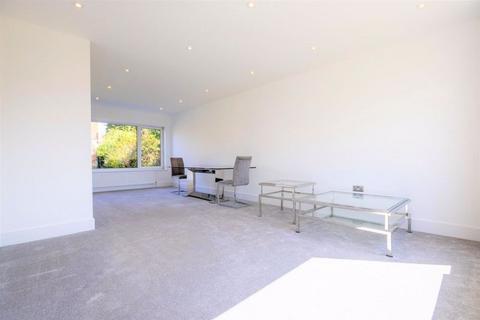 57 Bellevue Road, Billericay, CM12 9HB