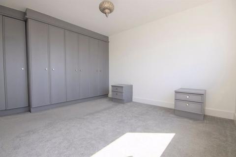 57 Bellevue Road, Billericay, CM12 9HB