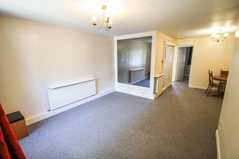 Helmsdale Close, Hayes 1 bed apartment £1,200 pcm (£277 pw)