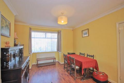 109 Birkbeck Avenue, Greenford, UB6 8LY