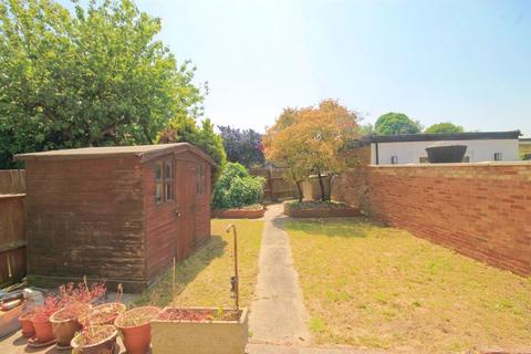 109 Birkbeck Avenue, Greenford, UB6 8LY