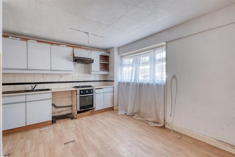 108 Astley Close, Redditch, B98 7TZ