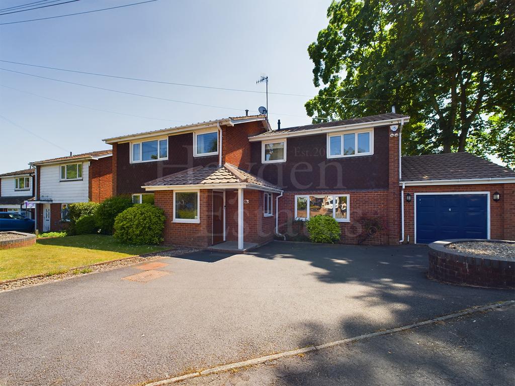 Sandbourne Drive, Bewdley, DY12 1BN 5 bed detached house £595,000