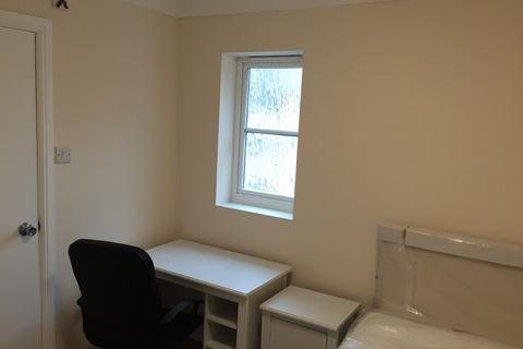 1 bedroom in a house share to rent, Caddow Road - UM