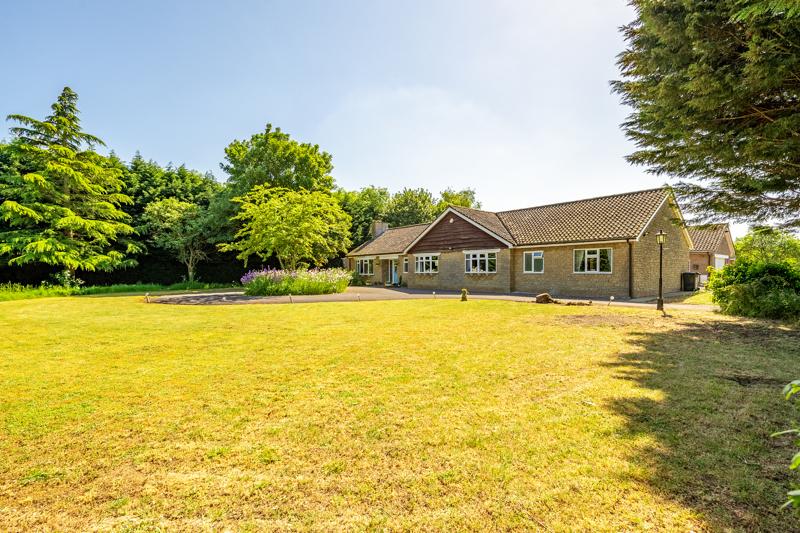 The Stonebows, Hackthorn Road, Welton, Lincoln, Lincolnshire, LN2 3PA 4