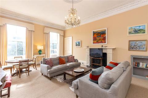3 bedroom apartment to rent, Regent Terrace, Calton Hill, Edinburgh