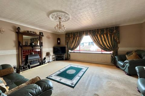 3 bedroom detached bungalow for sale, Wyndmill Crescent, West Bromwich, B71