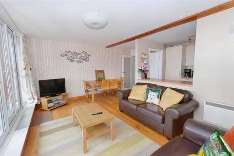 2 bedroom apartment for sale, Cliff Road, Sheringham