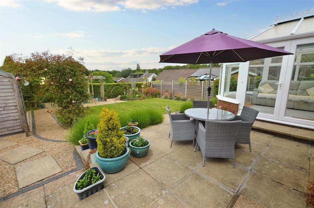 Renwick Park East, West Runton 3 bed detached bungalow £475,000
