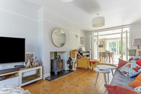 25 Beechurst Avenue, Cheltenham, GL52 6TY