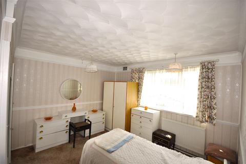 40 Canberra Crescent, Dagenham, RM10 9YH