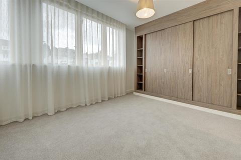 3 bedroom apartment to rent - FINCHLEY ROAD, GOLDERS GREEN, NW11