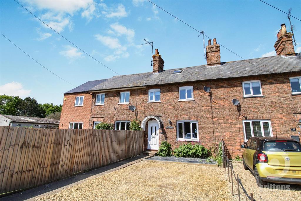 Sutton Road, Walpole Cross Keys 2 bed terraced house for sale £230,000