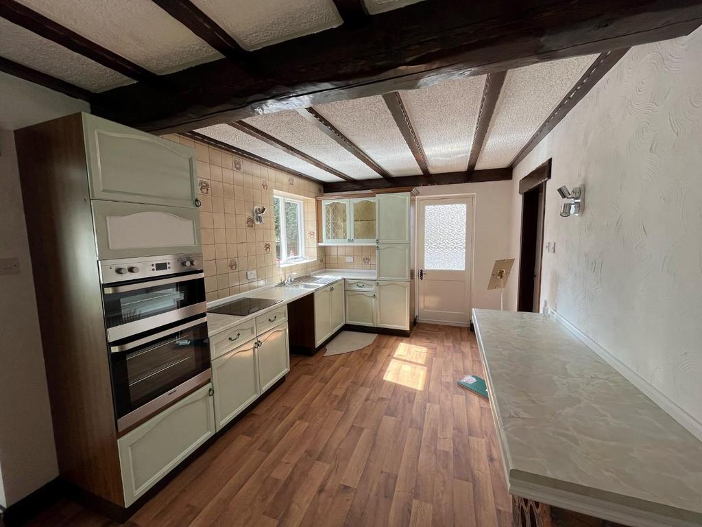 Sunderland Street, Tickhill, Doncaster, DN11 9PT 3 bed bungalow for