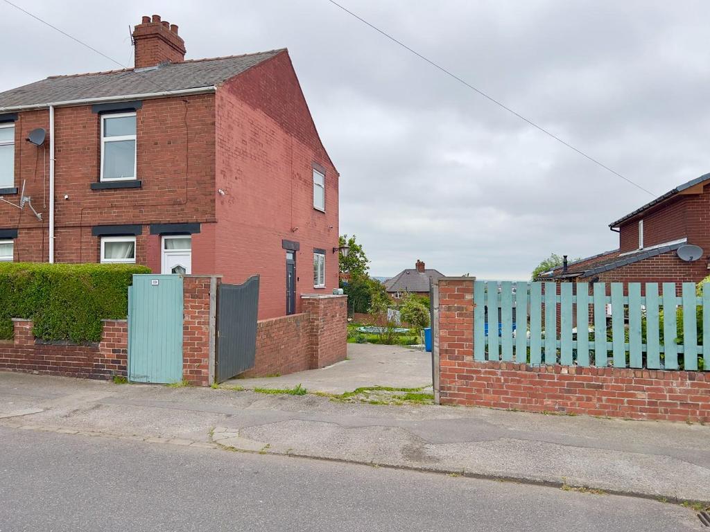 Highstone Road, Barnsley, South... 2 bed semidetached house £145,000