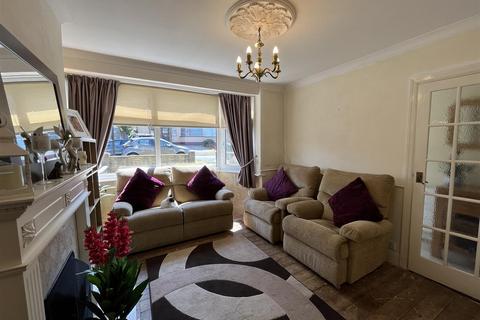 2 bedroom terraced house for sale - Russell Road, London