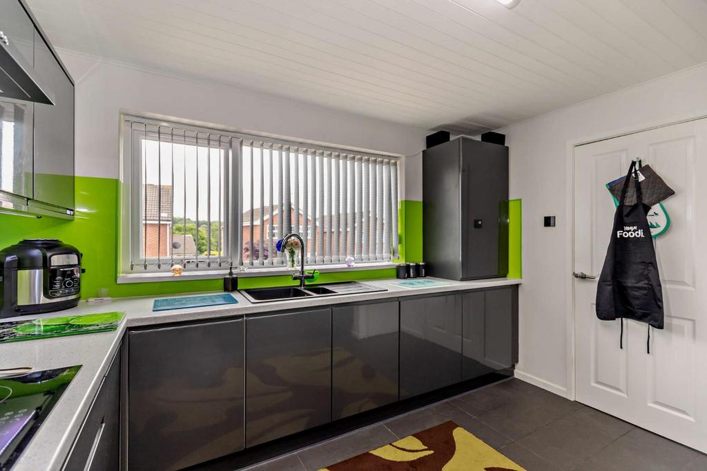 8557290-interior05-800.jpg