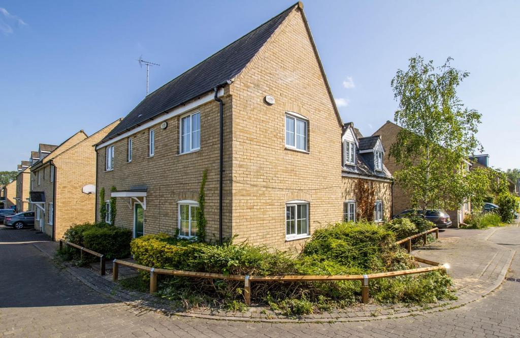 Wellbrook Way, Girton, Cambridge 4 bed detached house £600,000