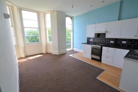 2 bedroom flat to rent - Larkstone Terrace, Ilfracombe
