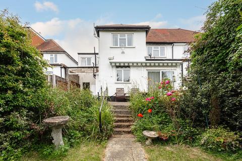 36 The Glade, Epsom, KT17 2HB
