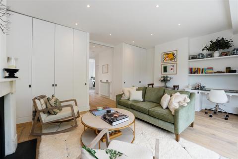 1 bedroom apartment to rent, Sloane Court West, Chelsea, SW3