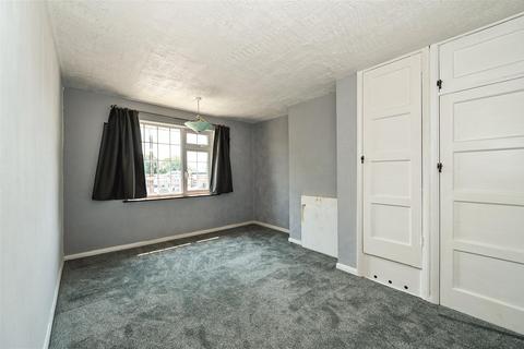 6 Hooks Lane, Havant, PO9 3DR