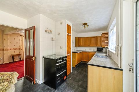 6 Hooks Lane, Havant, PO9 3DR