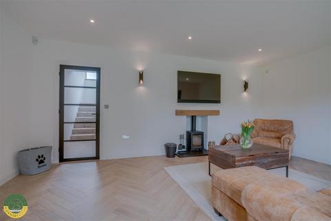 3 Fir Tree Close, Hickleton, Doncaster, DN5 7BD