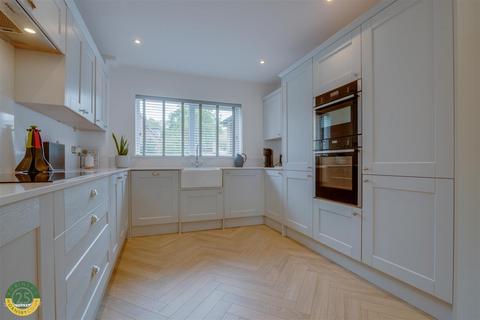 3 Fir Tree Close, Hickleton, Doncaster, DN5 7BD