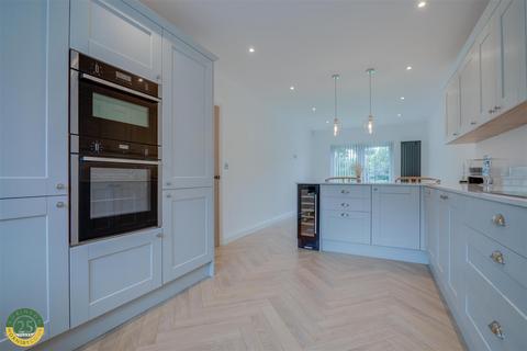 3 Fir Tree Close, Hickleton, Doncaster, DN5 7BD
