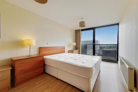 2 bedroom flat to rent - Kingsway, London