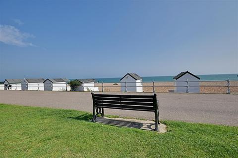 1 bedroom retirement property for sale, De La Warr Parade, Bexhill-On-Sea