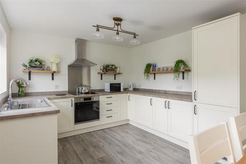 3 bedroom detached bungalow for sale - Brier Park, Nawton, Nr Helmsley, YO62 7SG