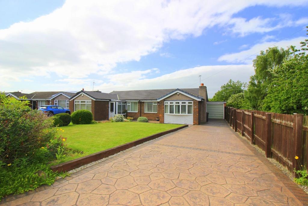 Willowtree Avenue, Gilesgate, Durham 2 bed semidetached bungalow £