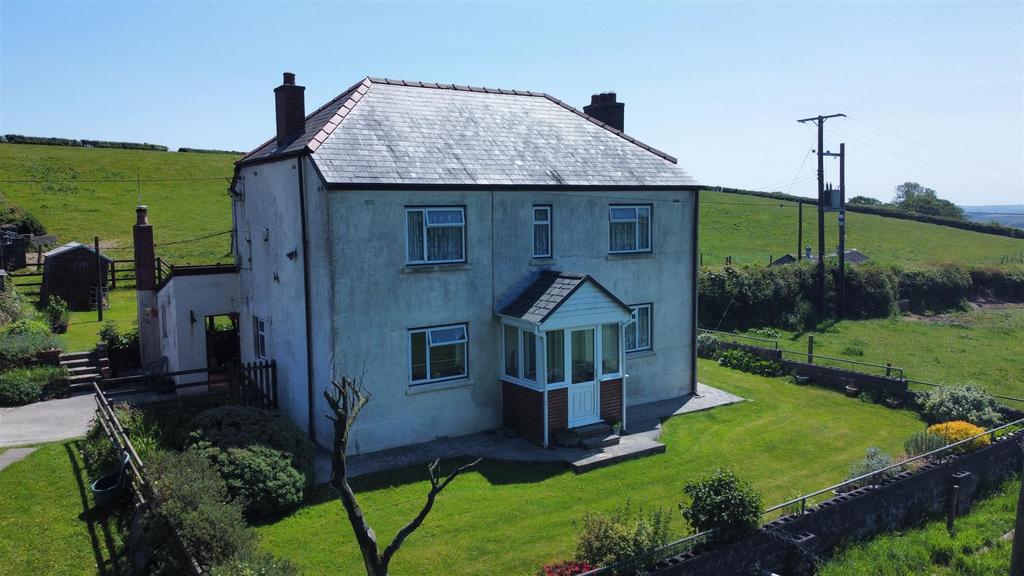 Meidrim, Carmarthen 3 bed property with land £450,000