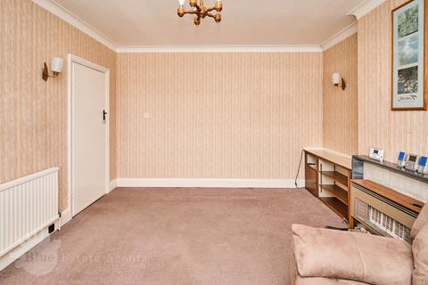 17 Hogarth Gardens, Hounslow, TW5 0QS