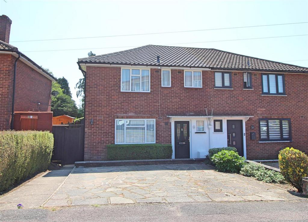 Alban Crescent, Borehamwood 3 bed semidetached house for sale £499,950