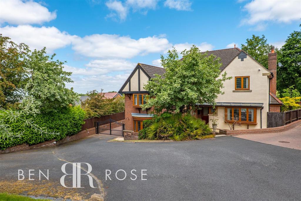 Strawberry Fields, Chorley 5 bed detached house for sale £649,995
