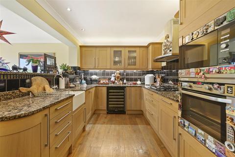 64 Berkeley Avenue, Greenford, UB6 0NY