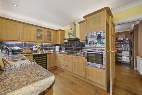 64 Berkeley Avenue, Greenford, UB6 0NY