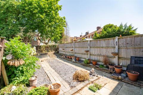 123 Westcott Crescent, London, W7 1PH