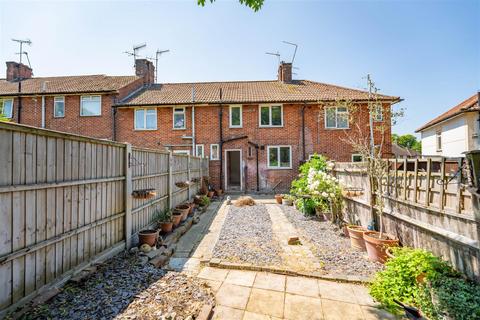 123 Westcott Crescent, London, W7 1PH