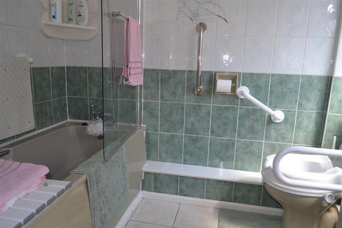 50 Castlefields, Leominster, HR6 8BG