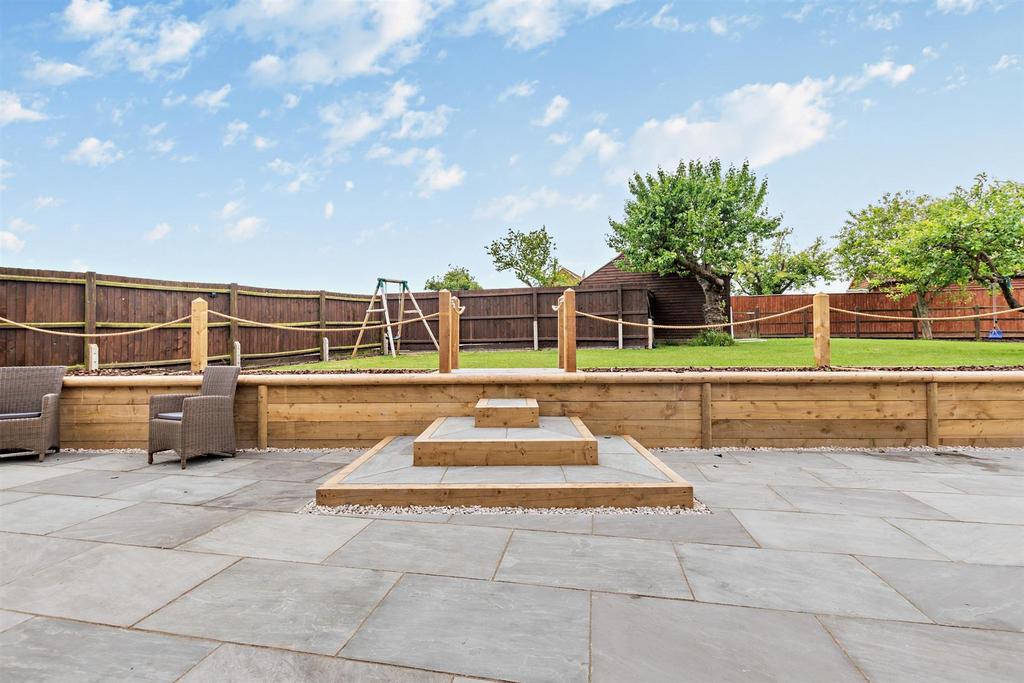 8555888-exterior06-800.jpg